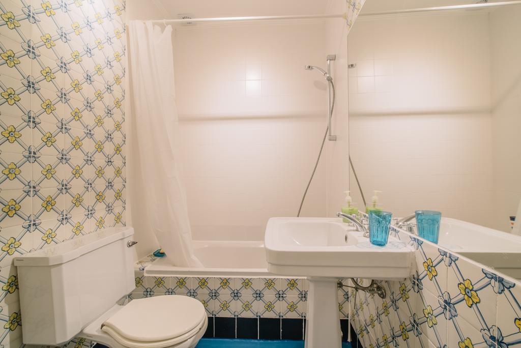 Camoes Deluxe Bairro Alto Apartment Lisbon Exterior photo