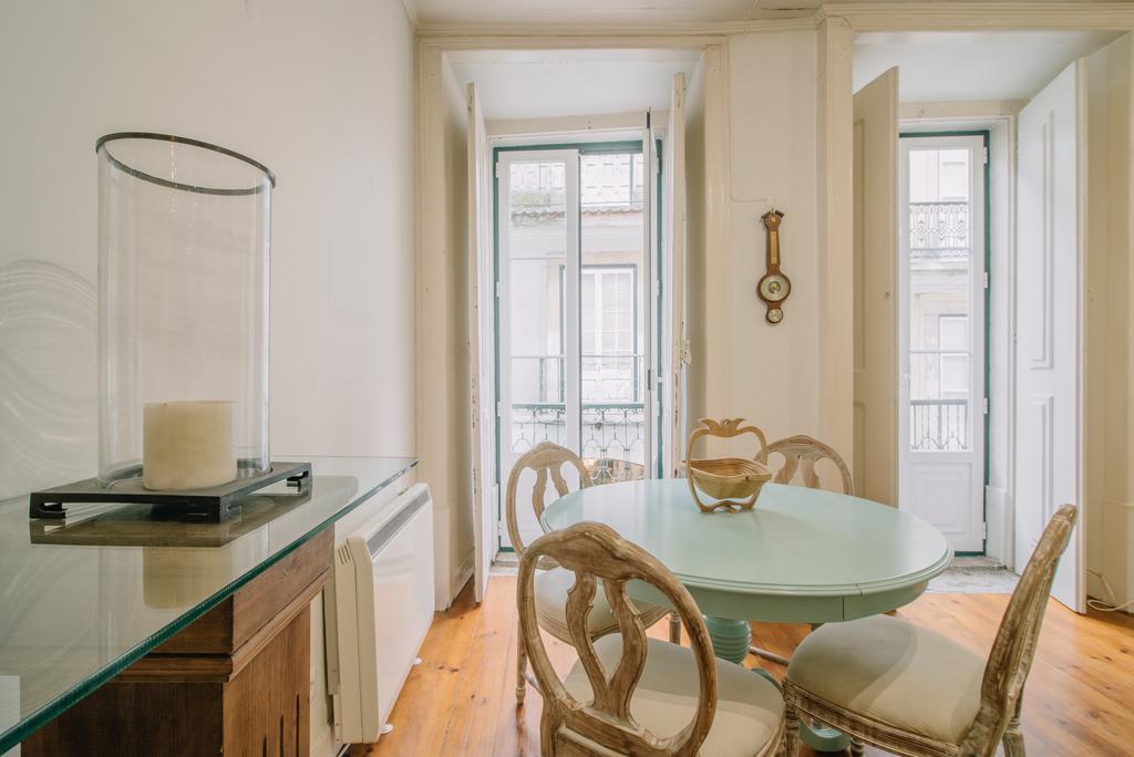 Camoes Deluxe Bairro Alto Apartment Lisbon Exterior photo